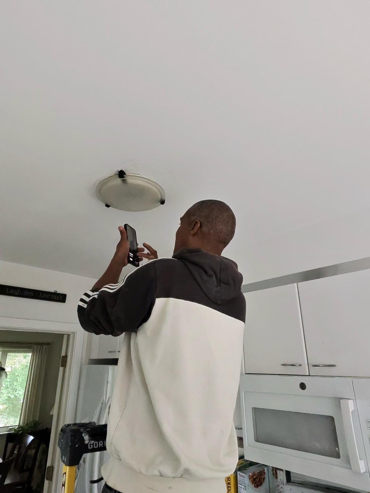 Kitchen Ceiling Light Fixture — Cover Removal and Halogen Bulb Replacement
